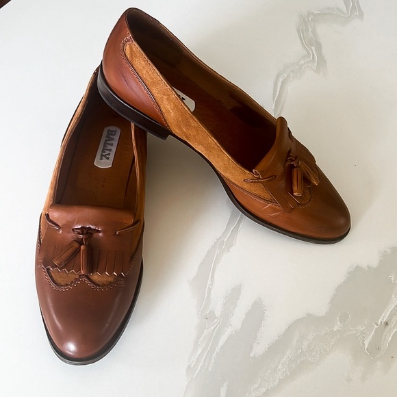 Vintage Bally Brown Leather and Suede Fringe Tassel Loafers Womens Sz EU 39.5 - Picture 2 of 16
